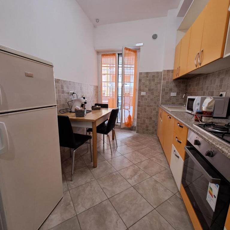 Mauri's Home - CasaMauri - Adiacente Metro C - Appartamento con 2 Camere da Letto e Terrazza - 6