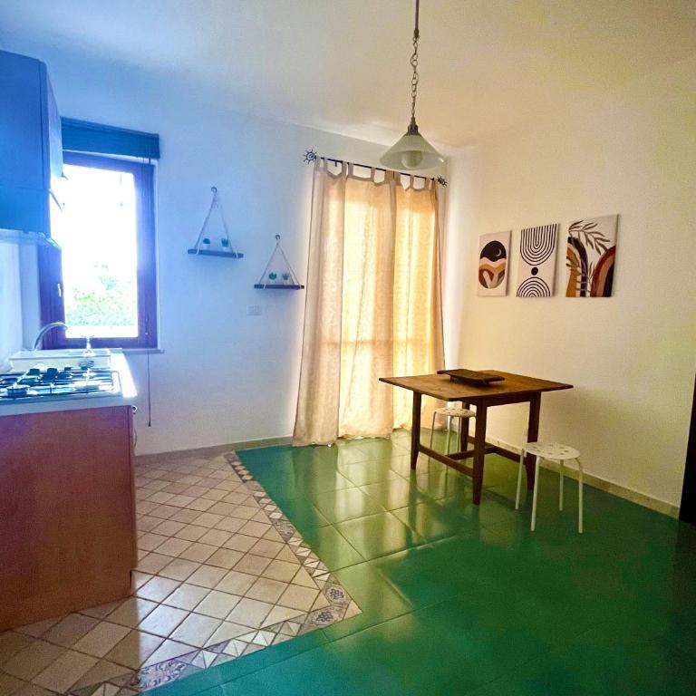 Residenza Collina Dei Pini - Appartamento con 2 Camere da Letto, Terrazza e Vista Mare - 6