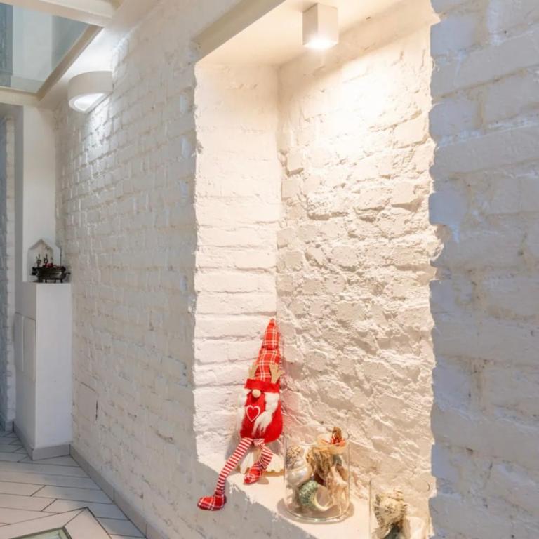 Glass Loft - One-Bedroom House - 25