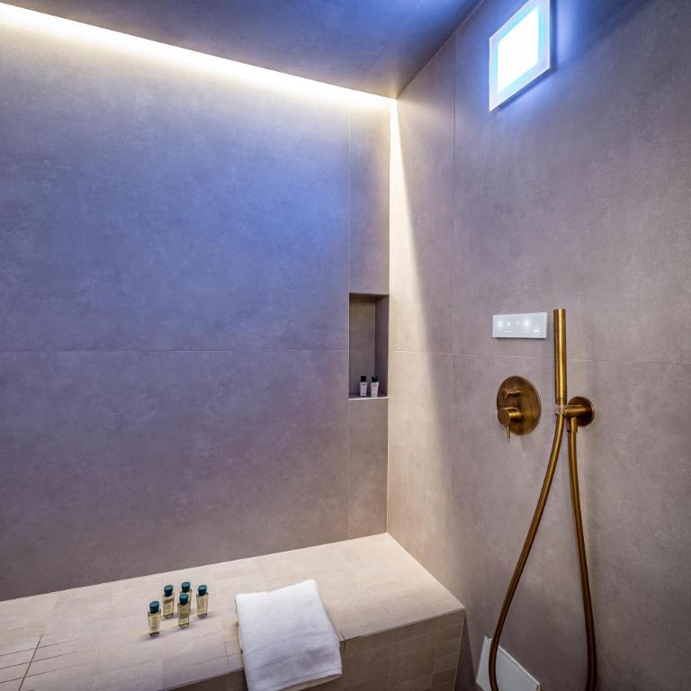 Le Corti by Dimora Collection - Luxury Suites in a Restored 13th-Century Convent with Sauna and Gym - Adults Only - Suite con Terrazza - 13