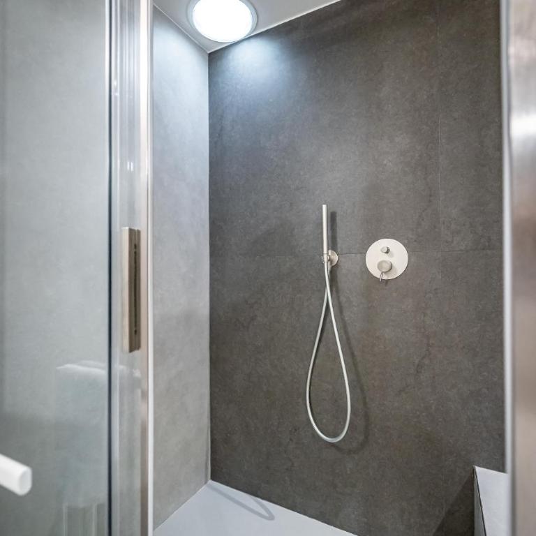 Le Corti by Dimora Collection - Luxury Suites in a Restored 13th-Century Convent with Sauna and Gym - Adults Only - Suite King con Balcone - 16