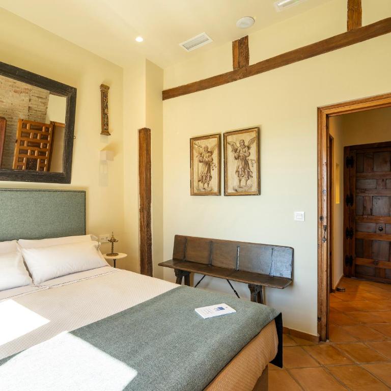 Carmen de Tadea - Deluxe One-Bedroom Apartment - 2