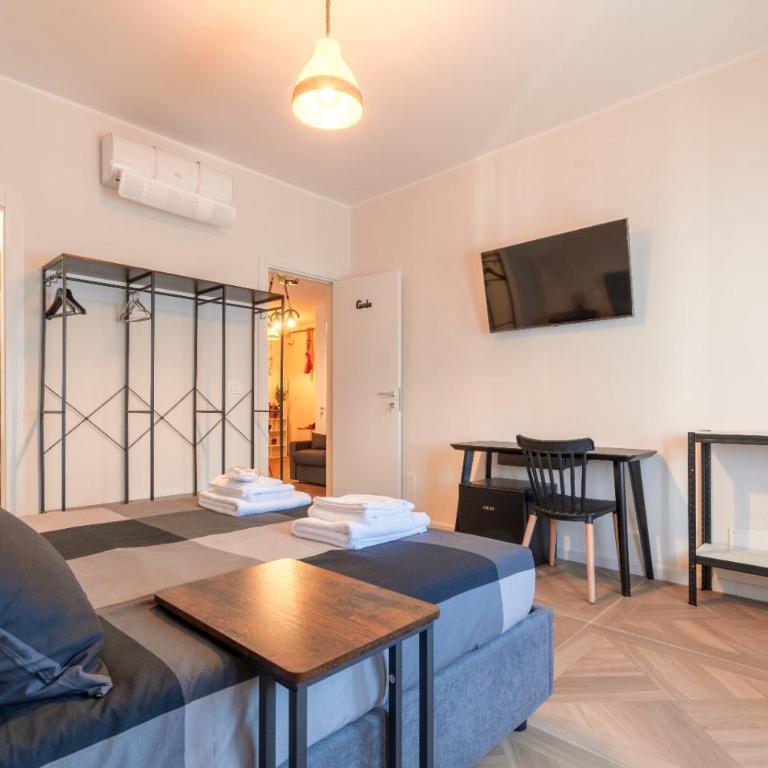 Pasubio 123 - Double Room with Private Bathroom - 8