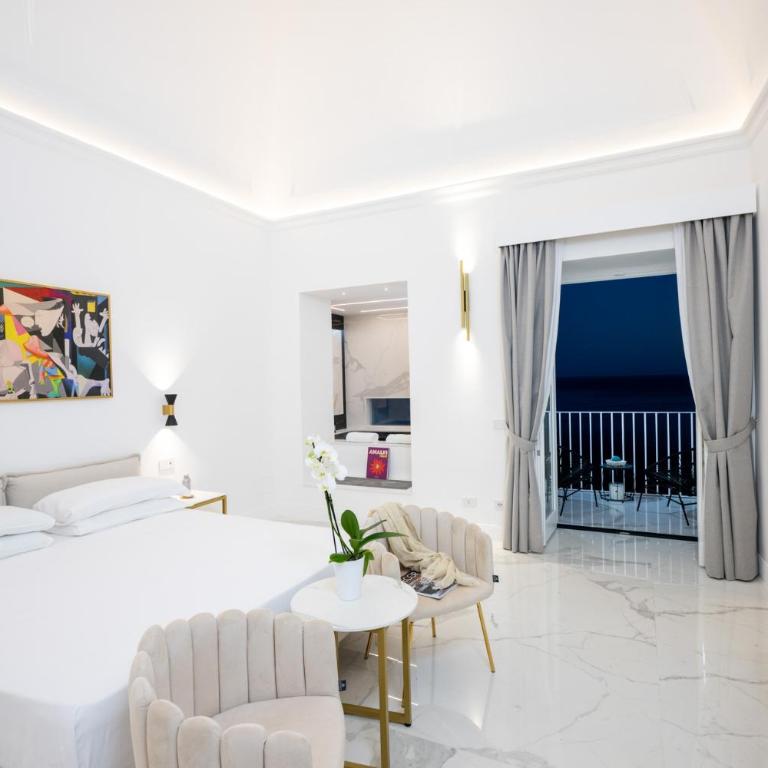 Gianlica Suites Positano - Camera Matrimoniale Deluxe con Balcone e Vista Mare - 6