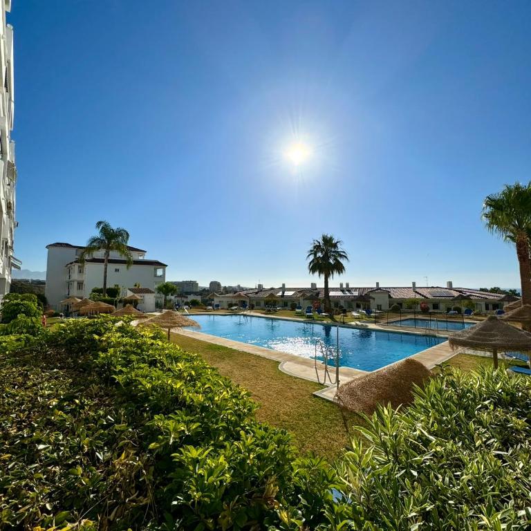 Apartamento soleado en Miraflores - Apartamento Estándar de 3 dormitorios - 2