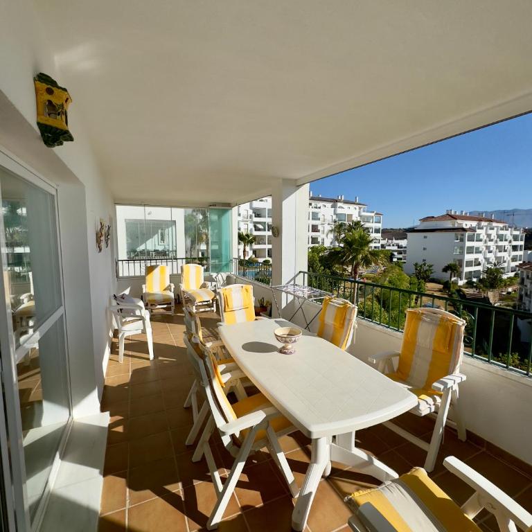 Apartamento soleado en Miraflores - Apartamento Estándar de 3 dormitorios - 12