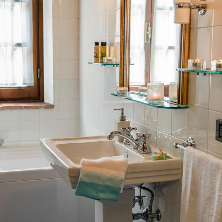 Villa with swimming pool in San Gimignano - Villa - 17