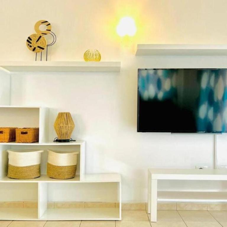 Ground-Floor 1 bedroom condoPool &Wifi Costa Adeje - Apartamento de 1 dormitorio - 9