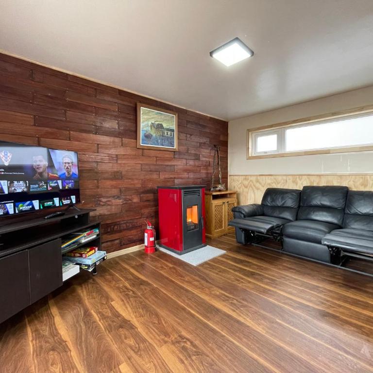 Cómoda y hermosa cabaña entre Castro y Dalcahue ubicación Estratégica - Three-Bedroom House - 5