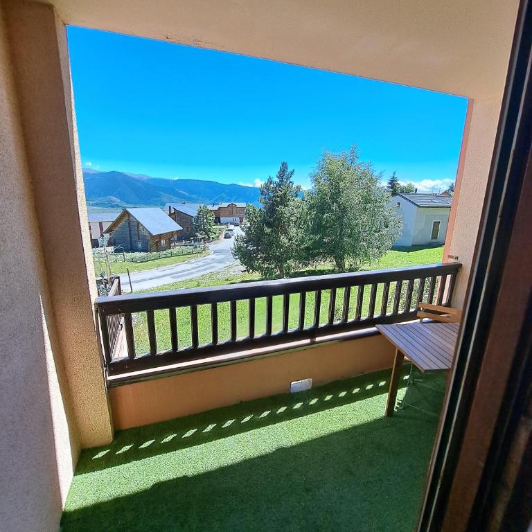 Studio cabine 4 couchages, vue face aux montagnes - Appartement 1 Chambre - 2