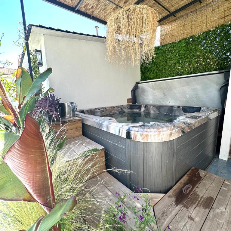 Divine Idylle Luxe 3 chambres, terrasse 130m2, jacuzzi, Clim 5 m Cours Mirabeau - Appartamento con 3 Camere da Letto - 10