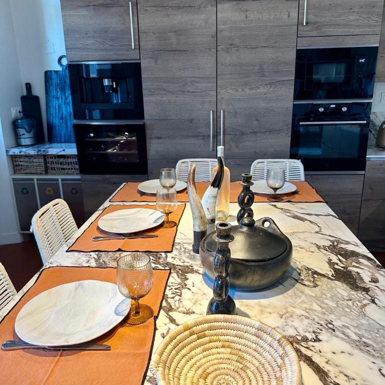 Divine Idylle Luxe 3 chambres, terrasse 130m2, jacuzzi, Clim 5 m Cours Mirabeau - Appartamento con 3 Camere da Letto - 18