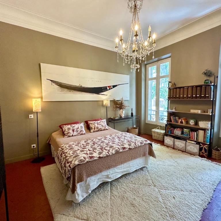 Divine Idylle Luxe 3 chambres, terrasse 130m2, jacuzzi, Clim 5 m Cours Mirabeau - Appartamento con 3 Camere da Letto - 38
