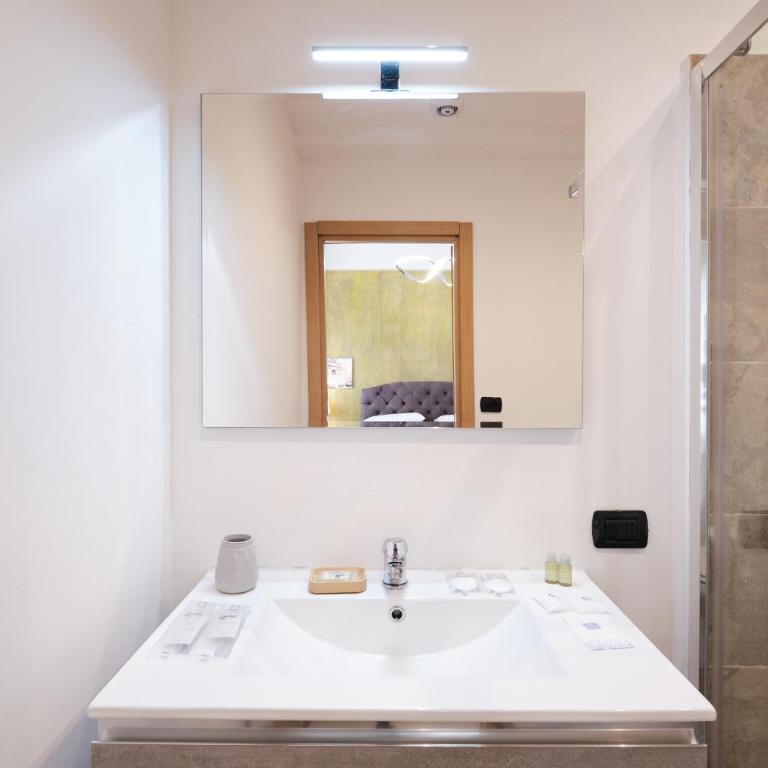 Il Pontefice Luxury - Camera Tripla Comfort con Doccia - 4