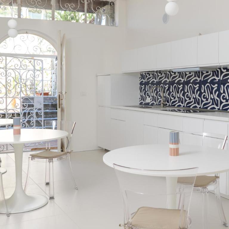 La Maison De La Ville - Camera Matrimoniale con Bagno Privato Esterno - 2