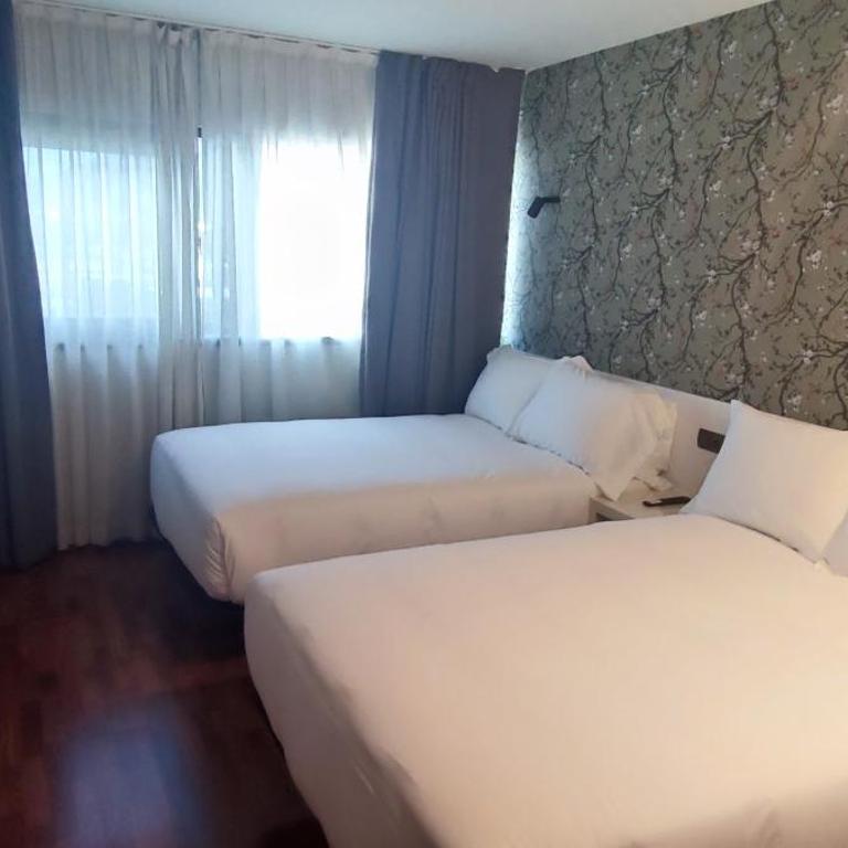 Hotel Apartamentos San Fermín Pamplona - One-Bedroom Apartment with Balcony - 8