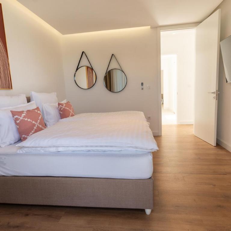 Villa Bellevue - Three-Bedroom Villa - 11