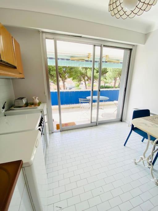 Les nereides bord de mer calme lumineux parking - Studio - 13