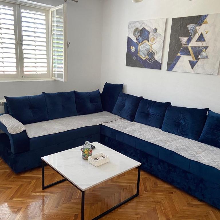 Castelnuovo - Two-Bedroom Apartment - 5