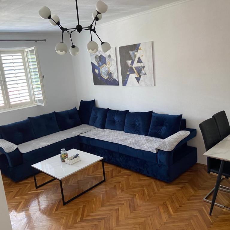 Castelnuovo - Two-Bedroom Apartment - 6