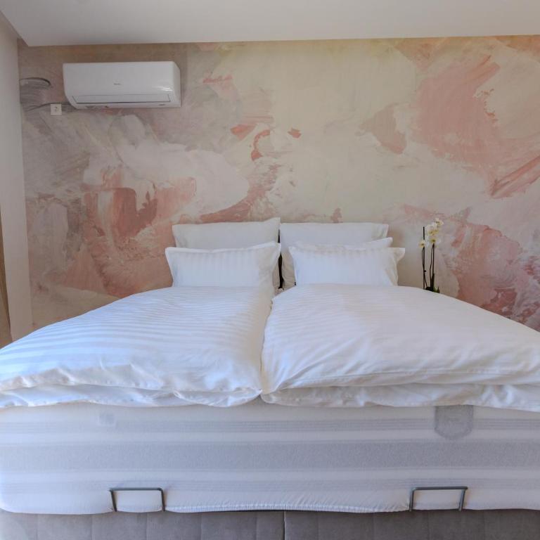 Villa Bellevue - Three-Bedroom Villa - 29