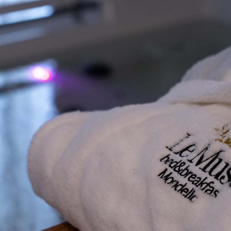 Le Muse Mondello - Deluxe Suite with Spa Bath - 3