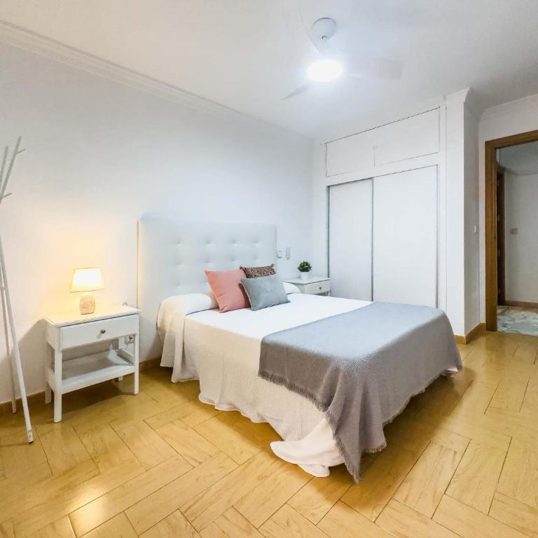 Yate IV Fuengirola - Two-Bedroom Apartment - 20