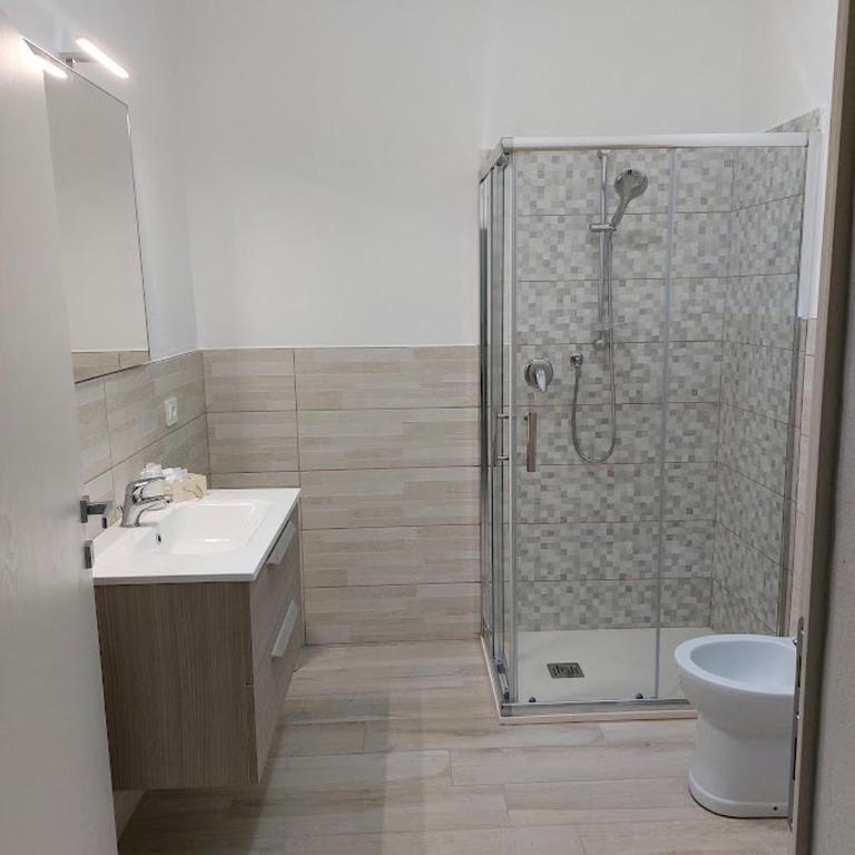 A Casa di Enrichetta - Camera Matrimoniale con Bagno Privato - 2