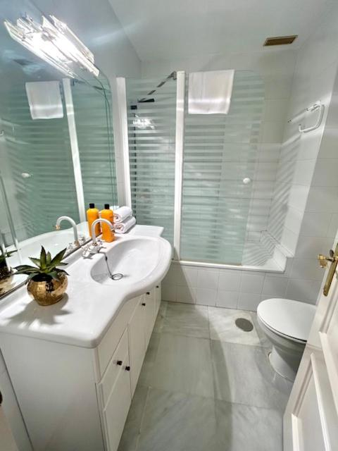 GATU el Capitán "preferente para mayores de 21 años y familias " - Apartamento de 2 dormitorios con balcón y terraza - 7