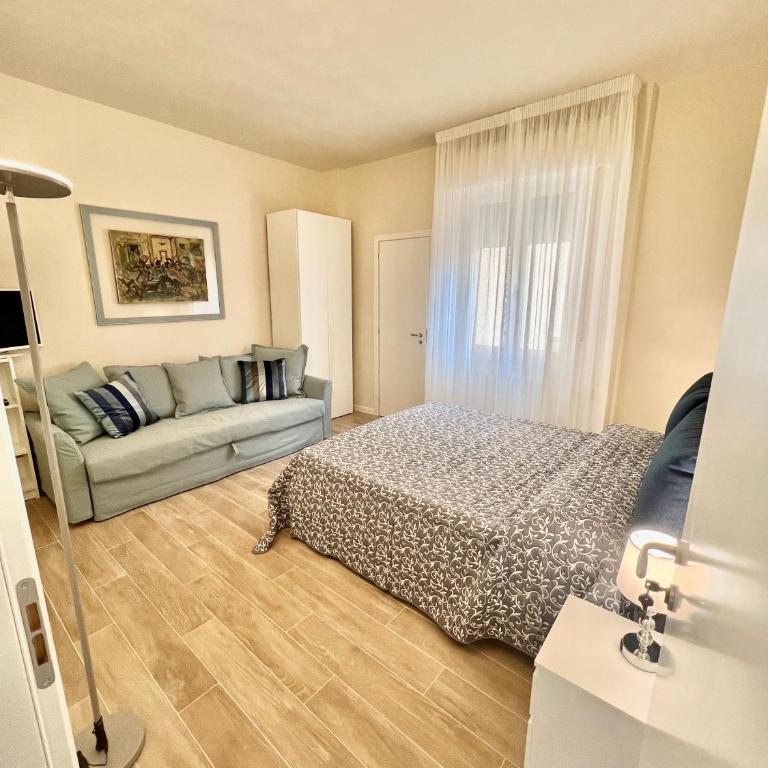 F&F Rooms - Camera Quadrupla con Bagno Privato - 1