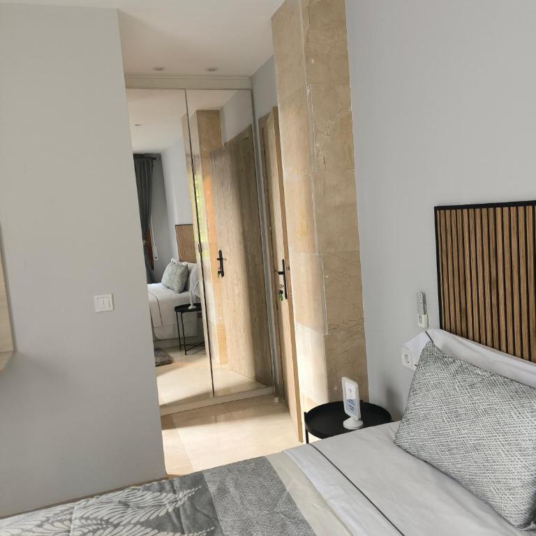 HABITACION CON HERMOSAS VISTAS A BILBAO - Habitación Doble con baño privado - 1