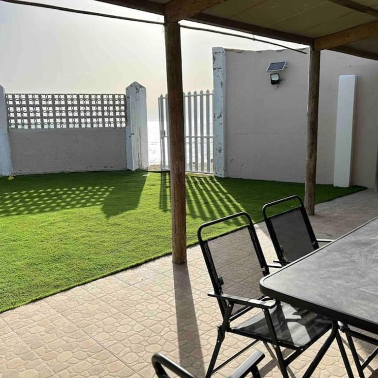 Chalet a 2 metros de la playa - Casa de 3 dormitorios - 5