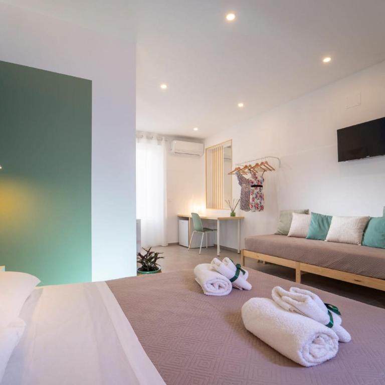 MamErì central rooms - Triple Room with Balcony - 5
