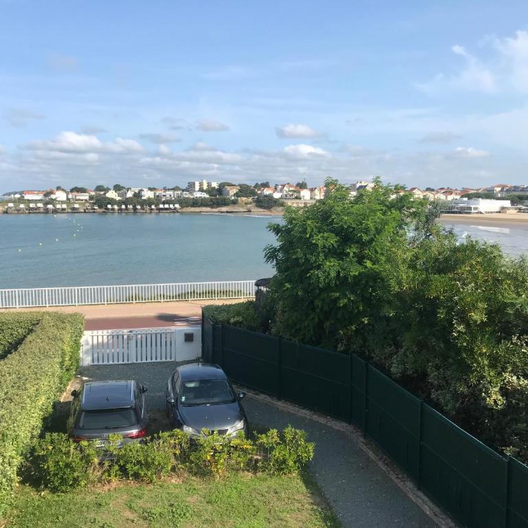Devant la mer et la plage de ROYAN PONTAILLAC, 4chambres 2 à 8 personnes - Villa - 36