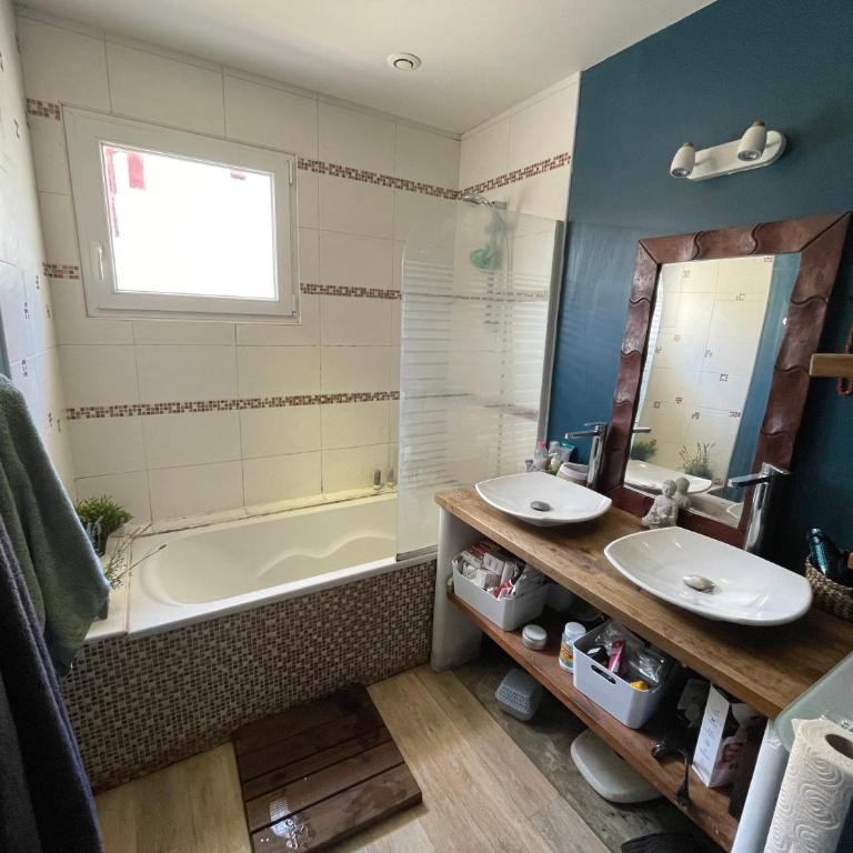 Maison avec piscine à proximité des plages - Maison 3 Chambres - 9