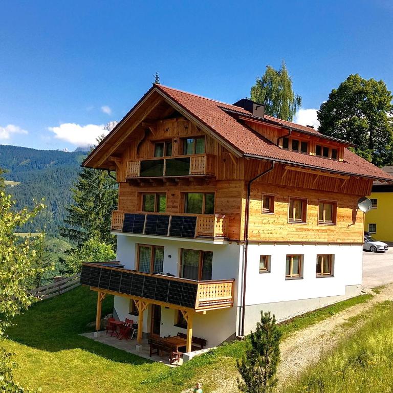Chalet Leni - Apartment mit Blick auf die Berge - 3