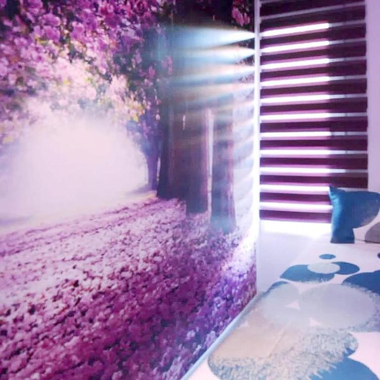 4-Bed Sleeps 7 Free Parking - Apartment - 15