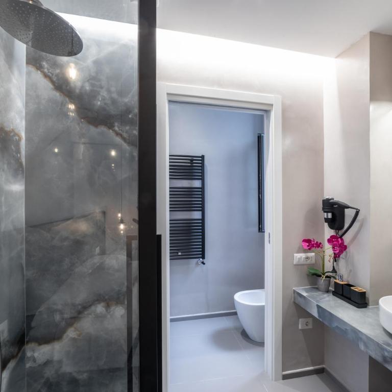 Poettos heART - Rooms - Double Room with Private Bathroom - 4
