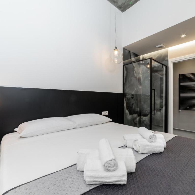 Poettos heART - Rooms - Double Room with Private Bathroom - 5