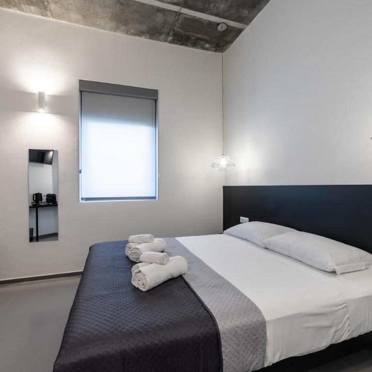 Poettos heART - Rooms - Double Room with Private Bathroom - 5