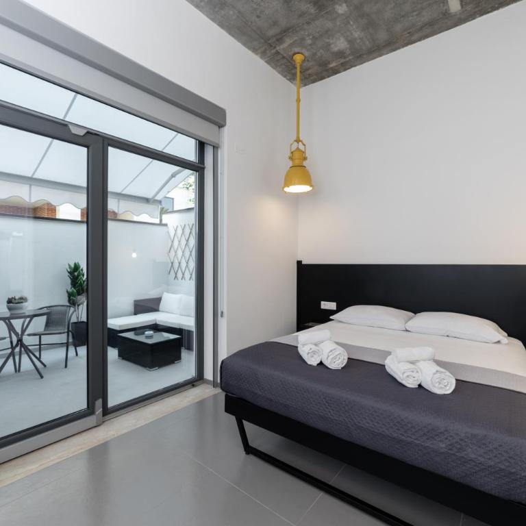 Poettos heART - Rooms - Double Room with Patio - 8
