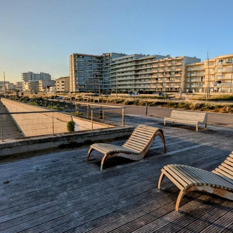 Appartement vue mer - accès direct à la plage - 4 à 5 personnes - Appartamento con Vista Mare - 30