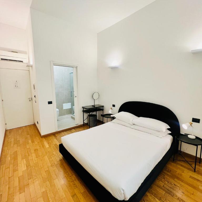 Room Verona Ai Conti - Camera Matrimoniale con Bagno Privato - 5
