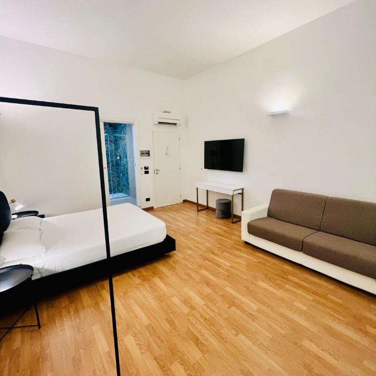 Room Verona Ai Conti - Camera Quadrupla con Bagno Privato - 3