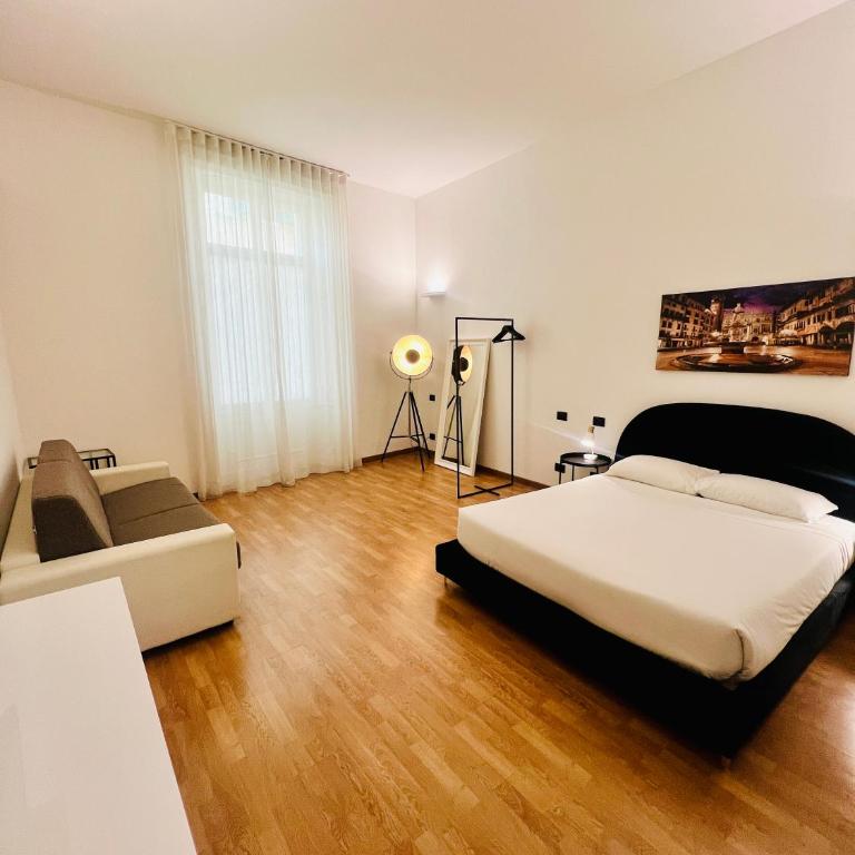 Room Verona Ai Conti - Camera Quadrupla con Bagno Privato - 7