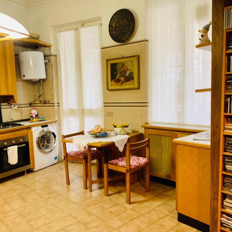 A due passi dal centro 2 camere matrimoniali Wifi - Appartamento con 2 Camere da Letto - 13