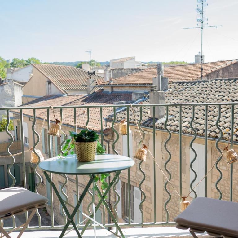 Logement avec balcon vue Alpilles , Centre Saint-Rémy - Appartement 1 Chambre - 1