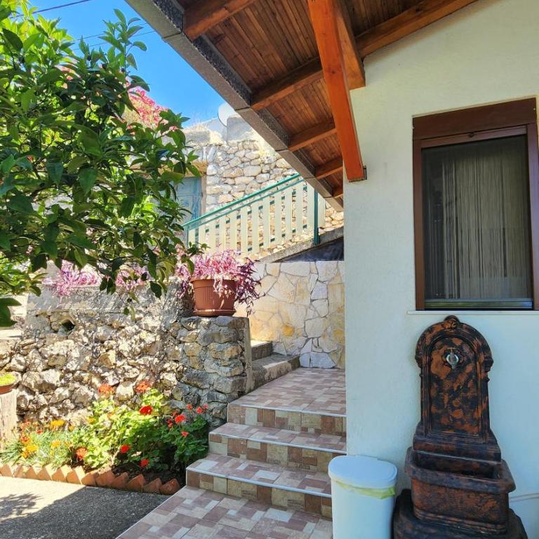 Apartment Ulcinj - Apartment with Sea View - 2