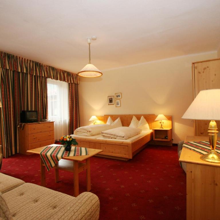 Ferienhotel Alber - Doppelzimmer mit Balkon - 10