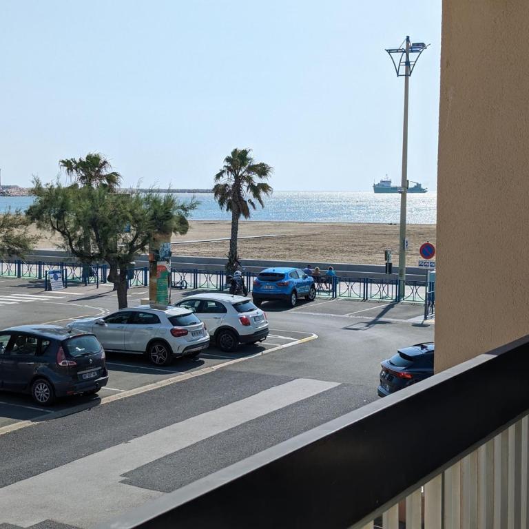 T2 face mer, climatisé, parking privé, 4 pers - FR-1-797-11 - Appartement - 3